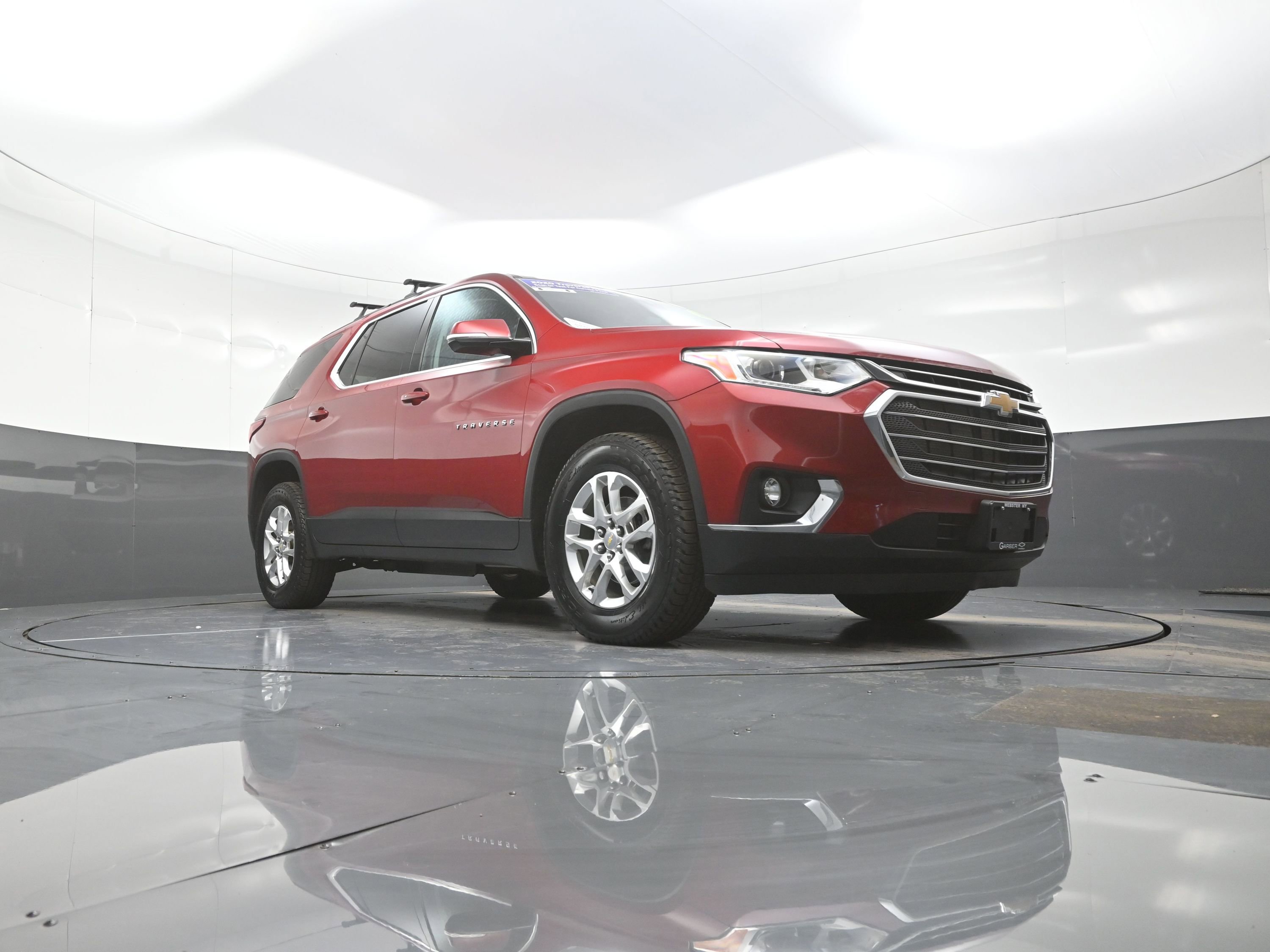 Used 2020 Chevrolet Traverse LT w/ Driver Confidence II Package image 9