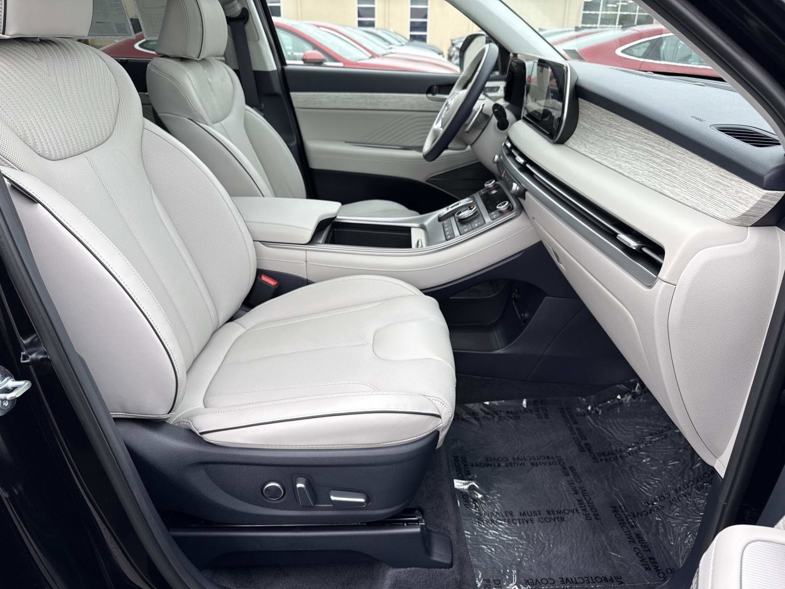 Used 2025 Hyundai Palisade Calligraphy image 20