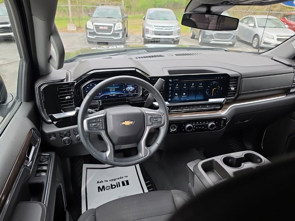 Certified 2023 Chevrolet Silverado 1500 LT AWD/4WD image 8