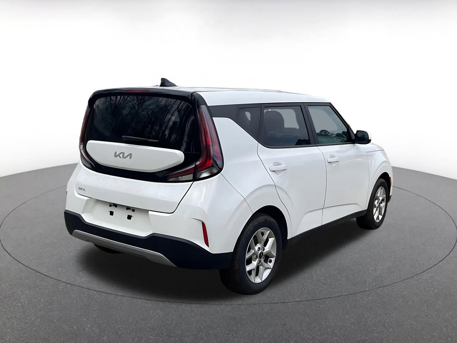 Used 2025 Kia Soul LX w/ LX Technology Package image 15