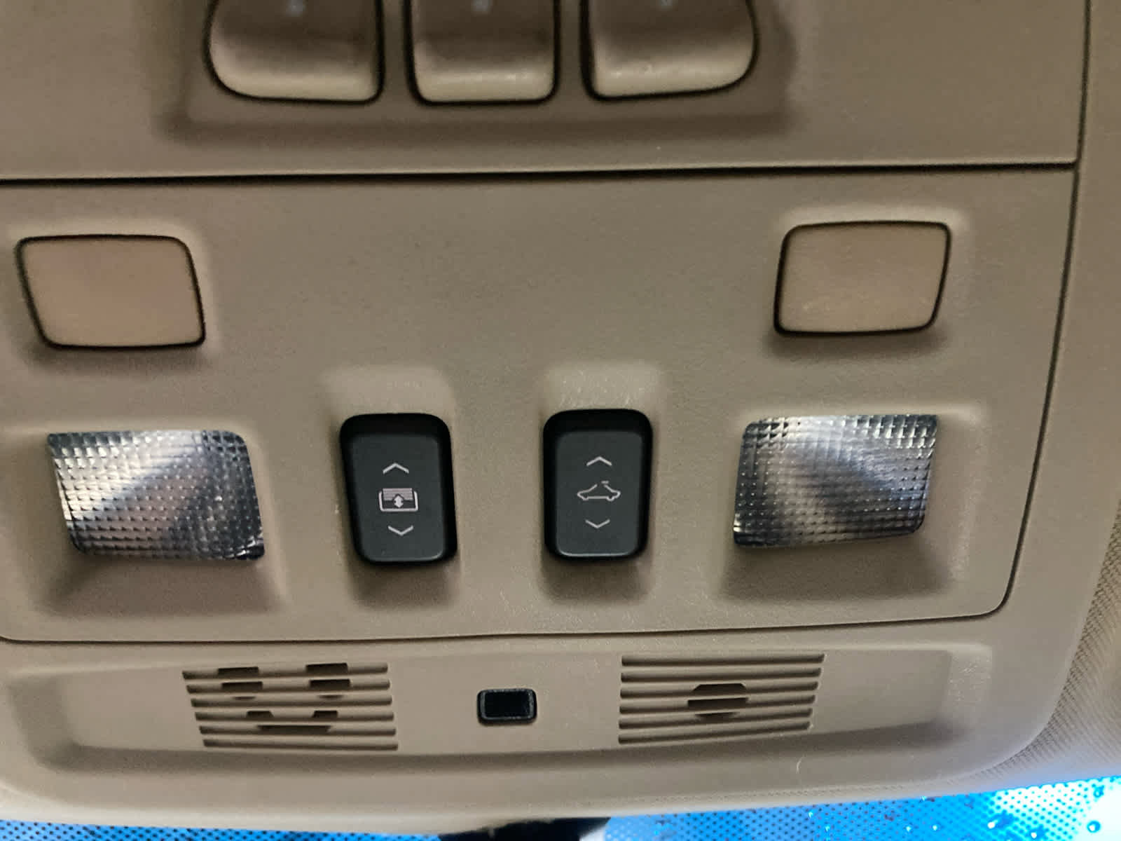 Used 2011 Cadillac CTS Premium image 11