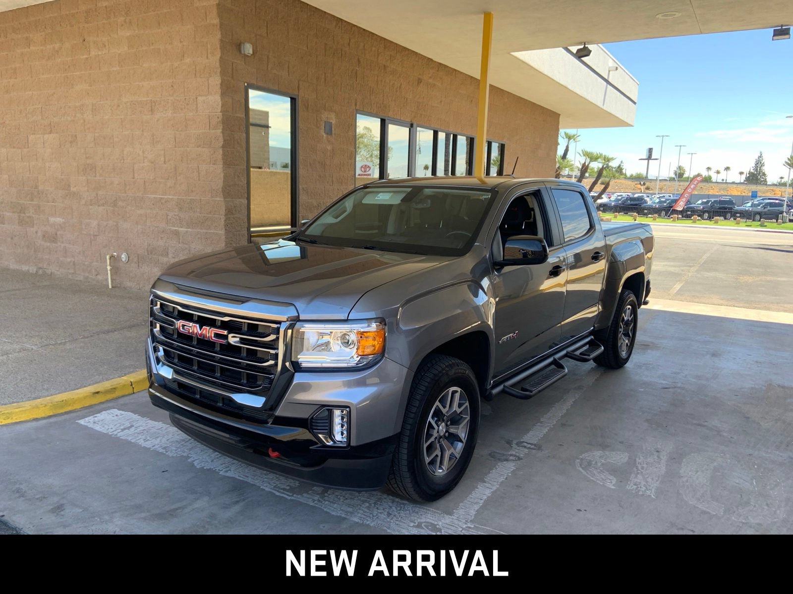 Certified 2022 GMC Canyon AT4 w/ Trailering Package
