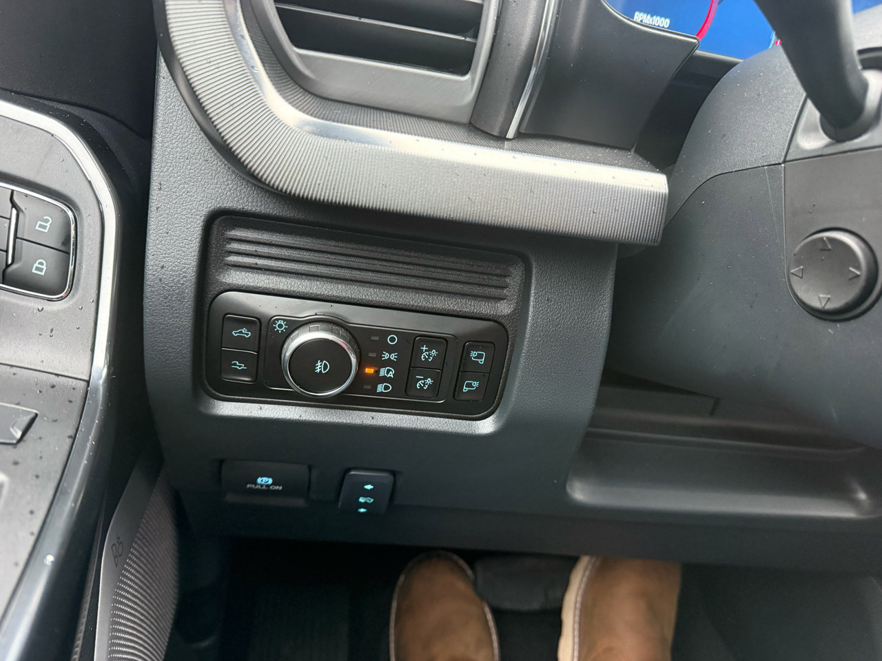 Used 2025 Ford F250 Platinum image 22