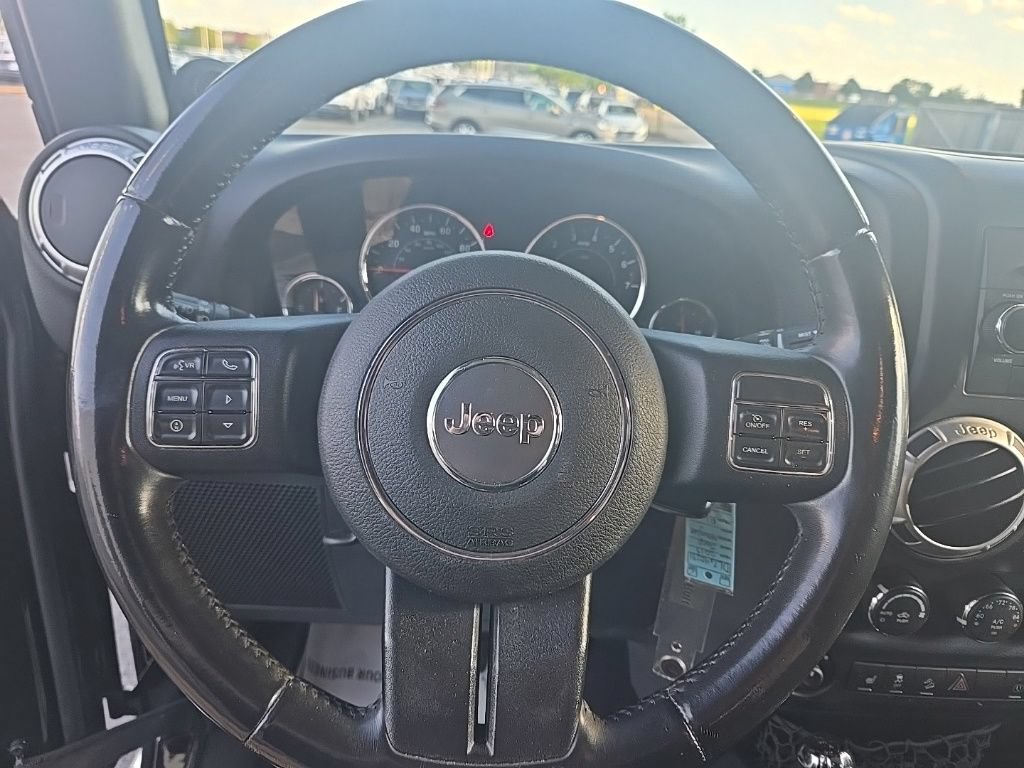 Used 2013 Jeep Wrangler Unlimited Sahara w/ Dual Top Group AWD/4WD image 13
