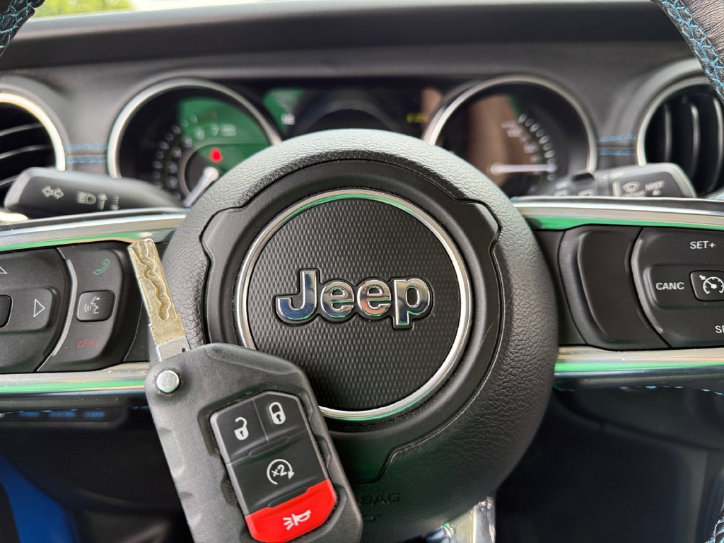 Used 2021 Jeep Wrangler Unlimited Rubicon 4xe w/ Cold Weather Group AWD/4WD image 44