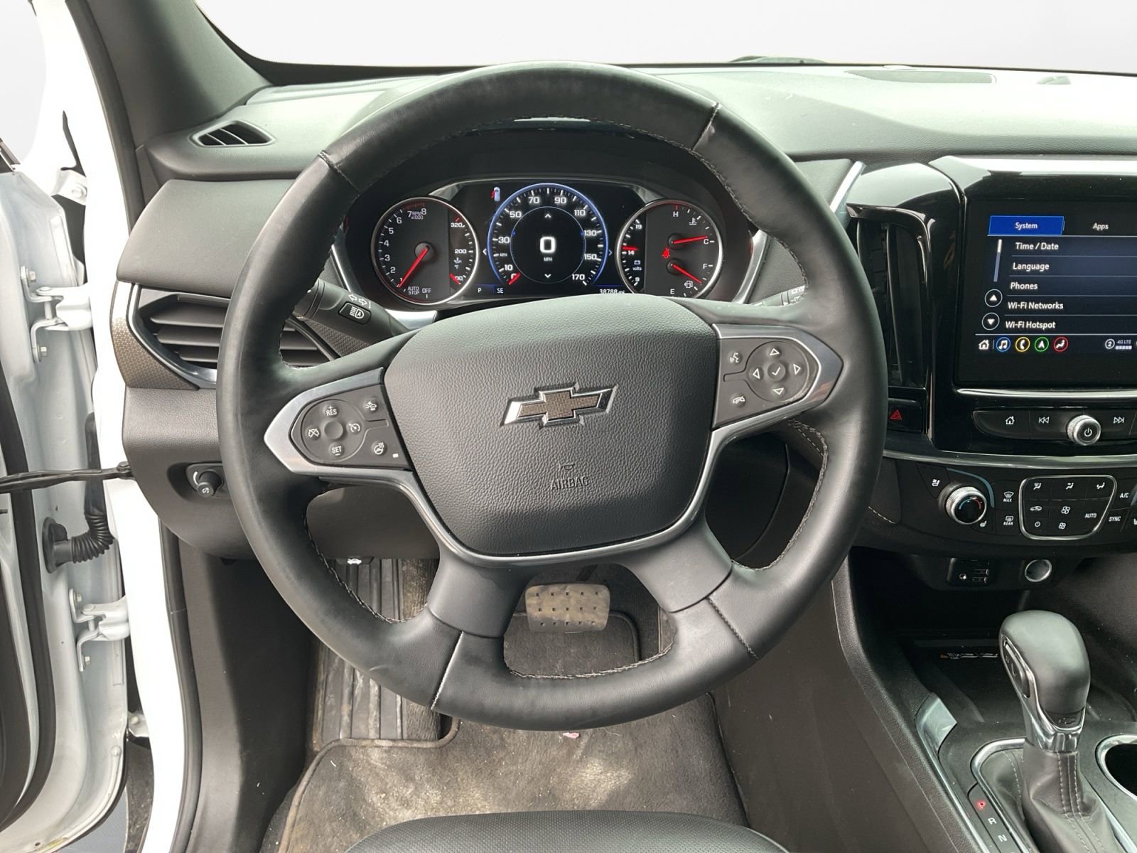 Used 2023 Chevrolet Traverse Premier w/ Redline Edition image 12