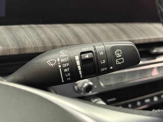 Used 2024 Kia Telluride SX w/ Towing Package AWD/4WD image 19