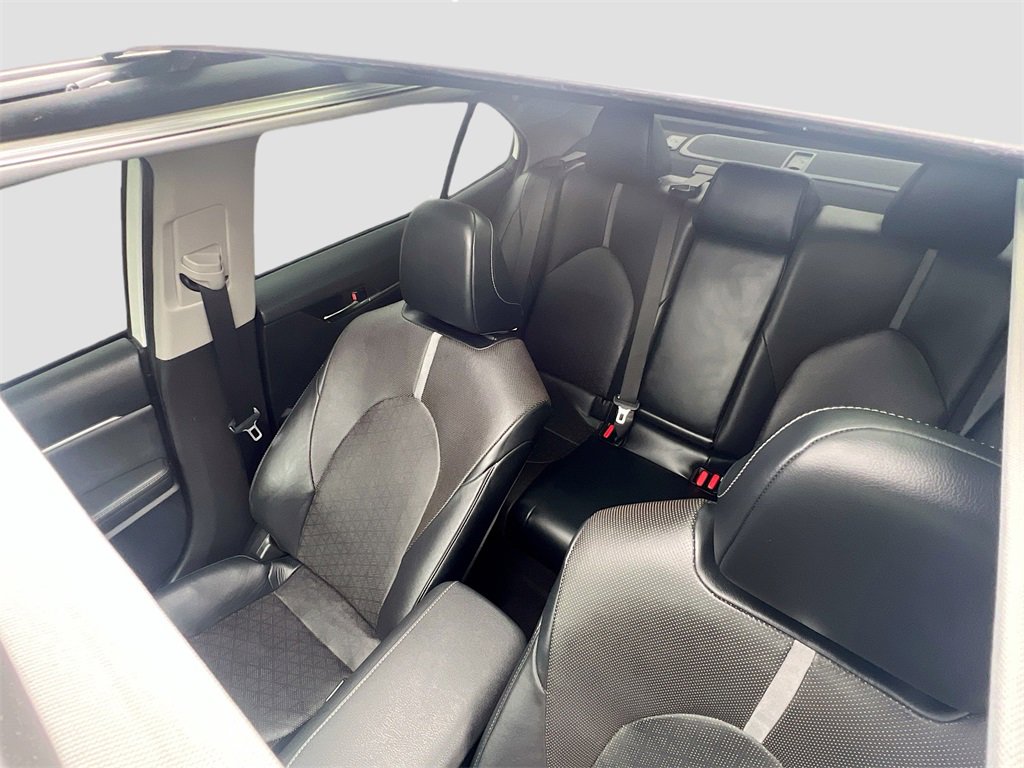 Used 2020 Toyota Camry XSE image 22