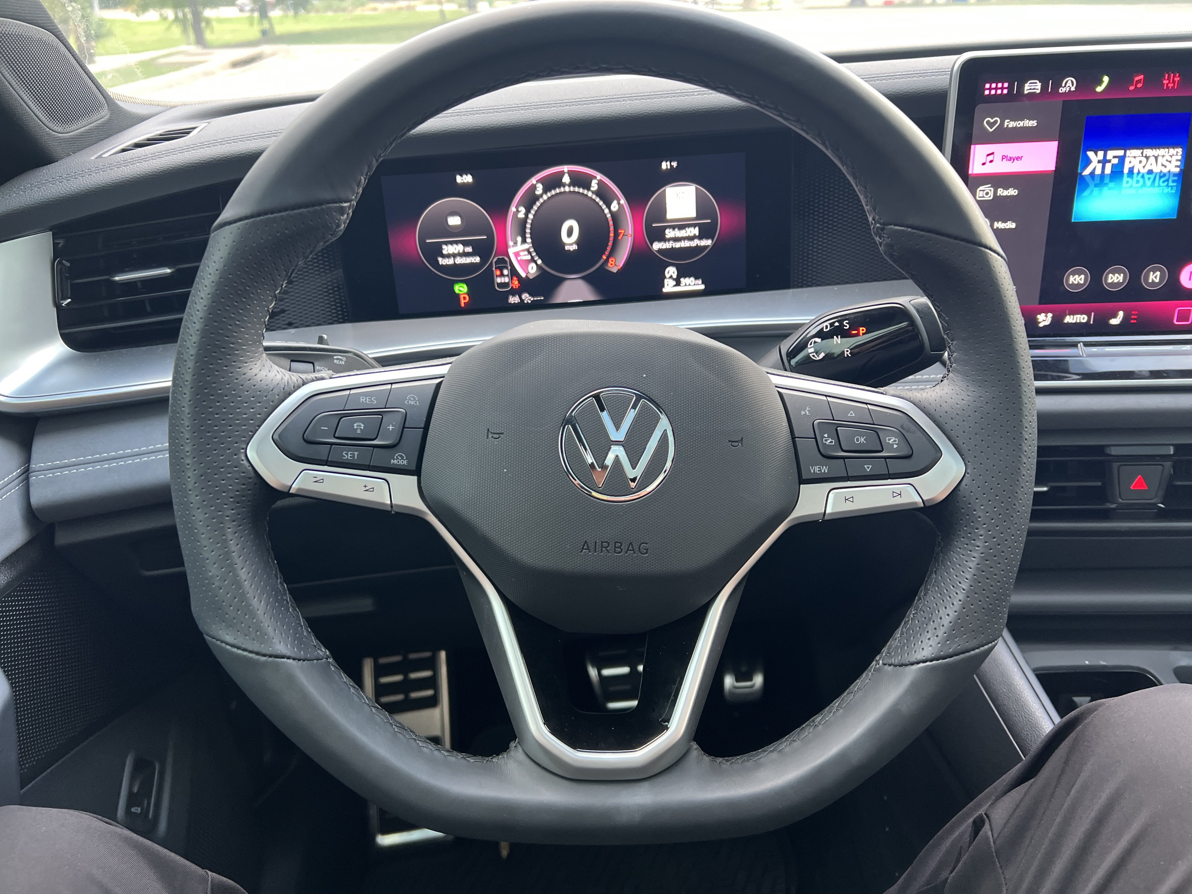 Certified 2026 Volkswagen Tiguan SE R-Line FWD image 14
