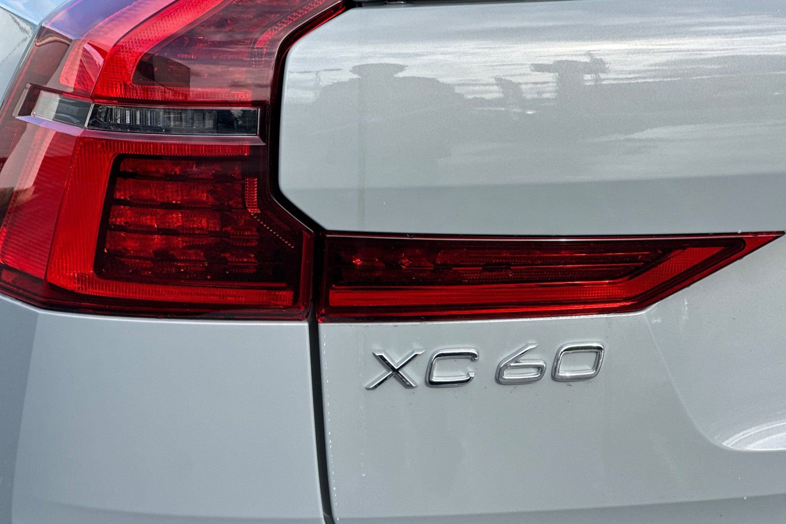New 2026 Volvo XC60 T8 Ultra w/ Climate Package AWD/4WD image 27
