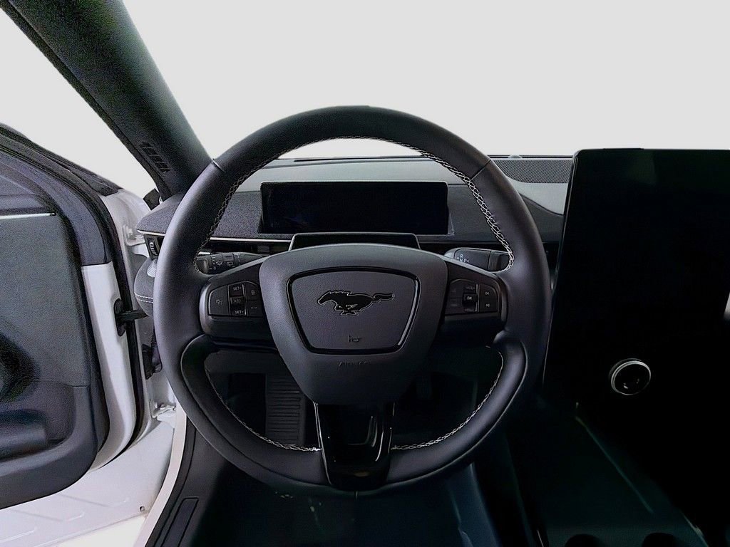 Used 2025 Ford Mustang Mach-E GT image 31