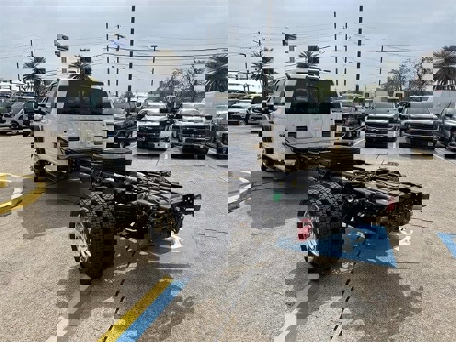 New 2025 Ford F550 4x4 SuperCab Super Duty image 5