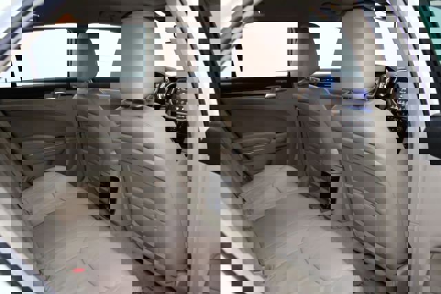 Used 2013 Chrysler 300 Motown w/ Driver Convenience Group image 18