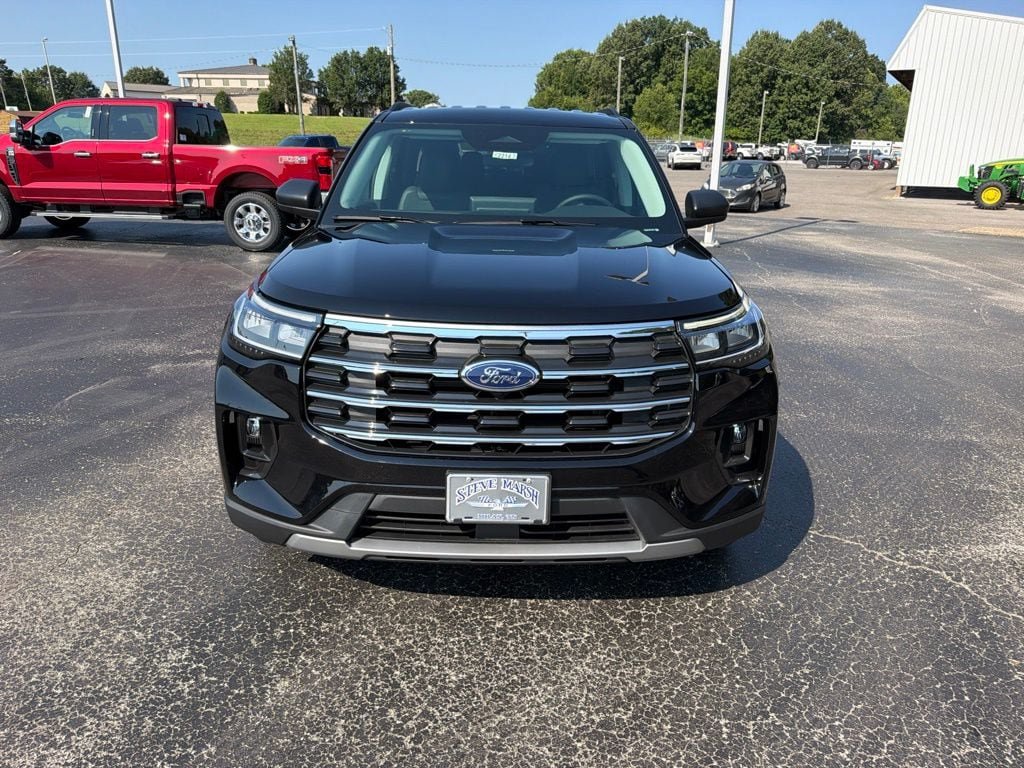 New 2026 Ford Explorer Active w/ Active Comfort Package AWD/4WD image 8