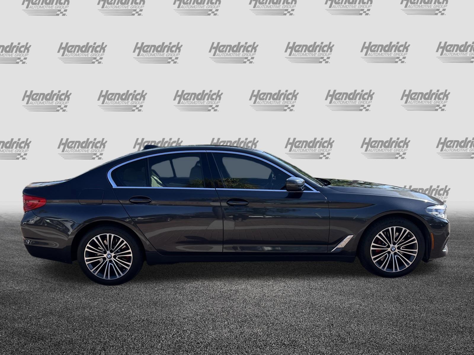 Used 2020 BMW 530i xDrive image 11