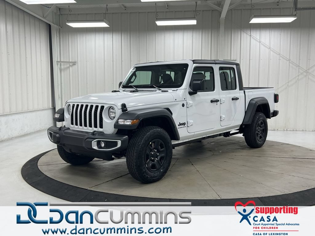 Used 2023 Jeep Gladiator Sport AWD/4WD video 1