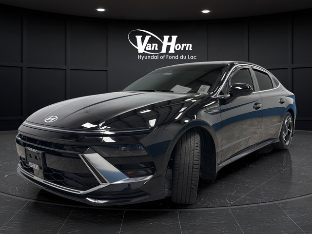Used 2025 Hyundai Sonata SEL FWD image 3