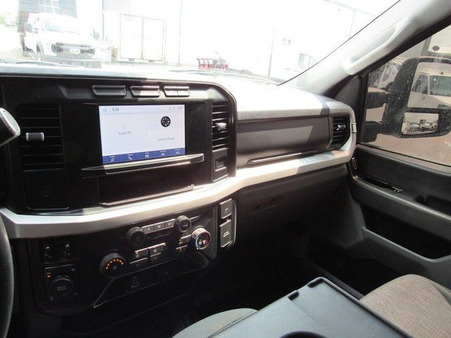 Used 2023 Ford F350 XLT w/ FX4 Off-Road Package AWD/4WD image 38