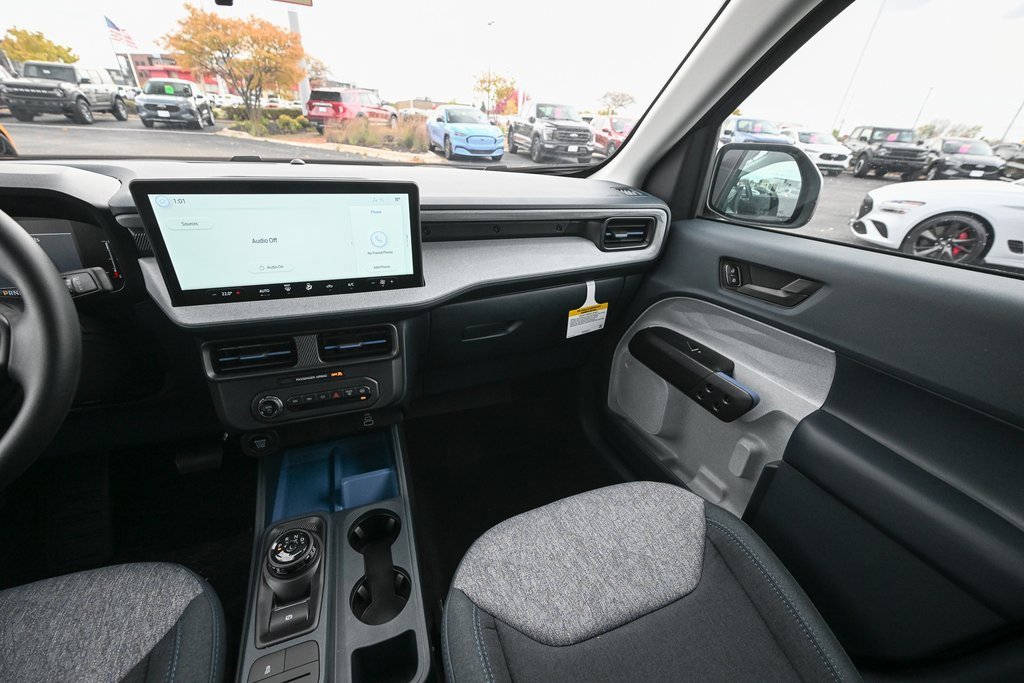 New 2025 Ford Maverick XLT image 27