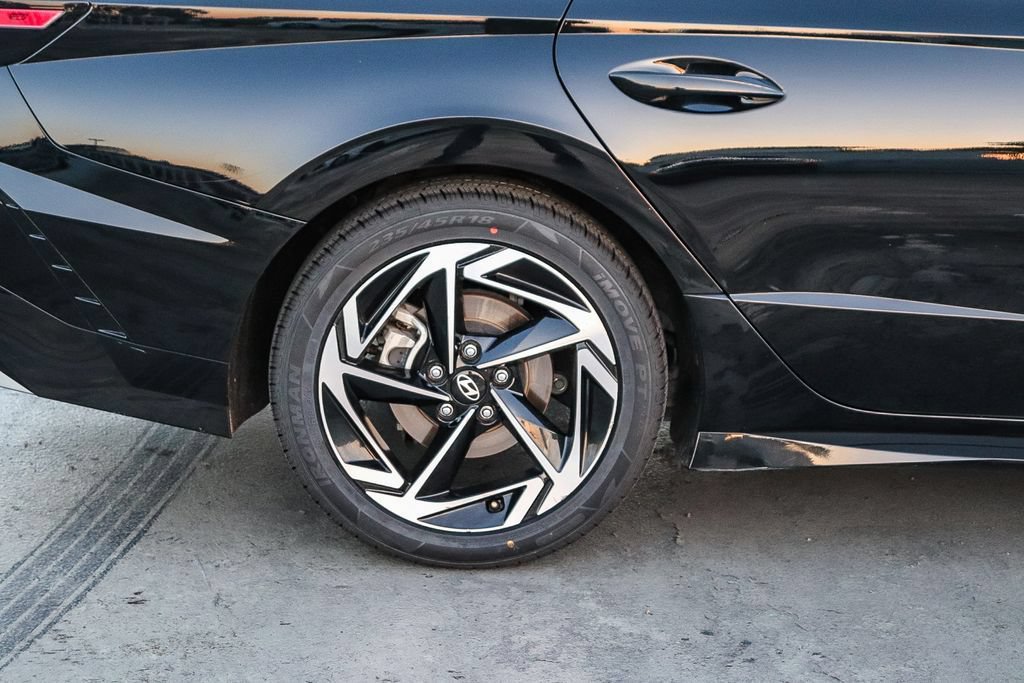 Used 2024 Hyundai Sonata SEL w/ Convenience Package FWD image 12