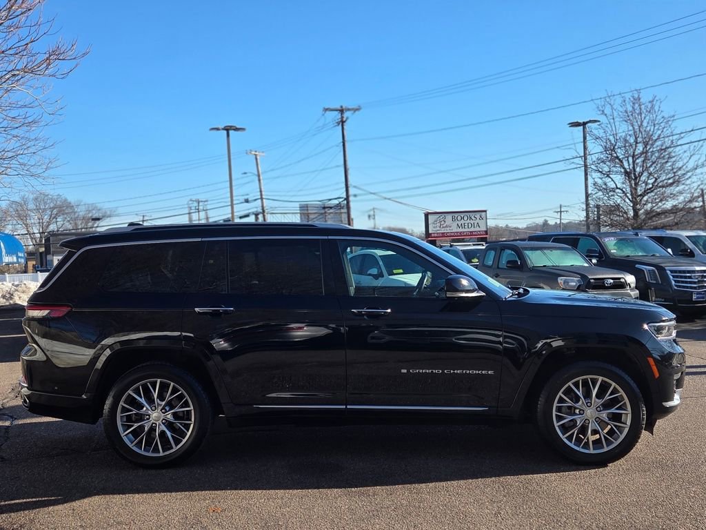 Used 2022 Jeep Grand Cherokee L Summit w/ Luxury Tech Group V AWD/4WD image 7