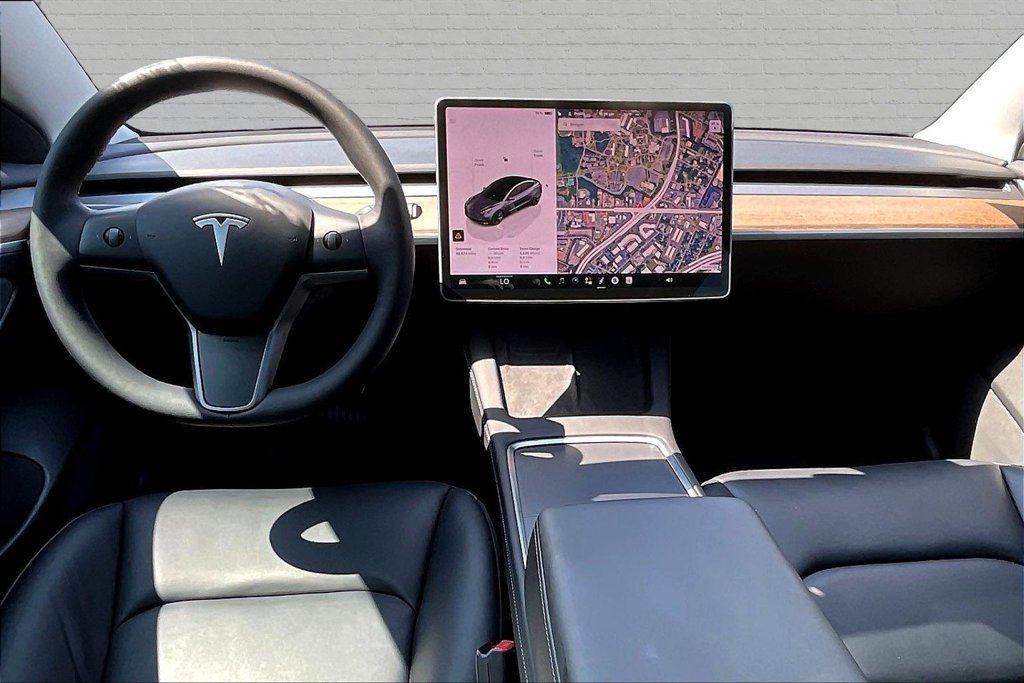 Used 2022 Tesla Model 3 Long Range AWD/4WD image 7