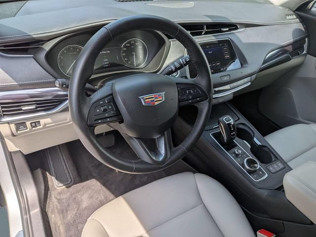 Used 2019 Cadillac XT4 Luxury FWD image 12