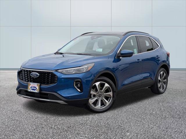 Certified 2023 Ford Escape Platinum w/ Premium Technology Package AWD/4WD image 1