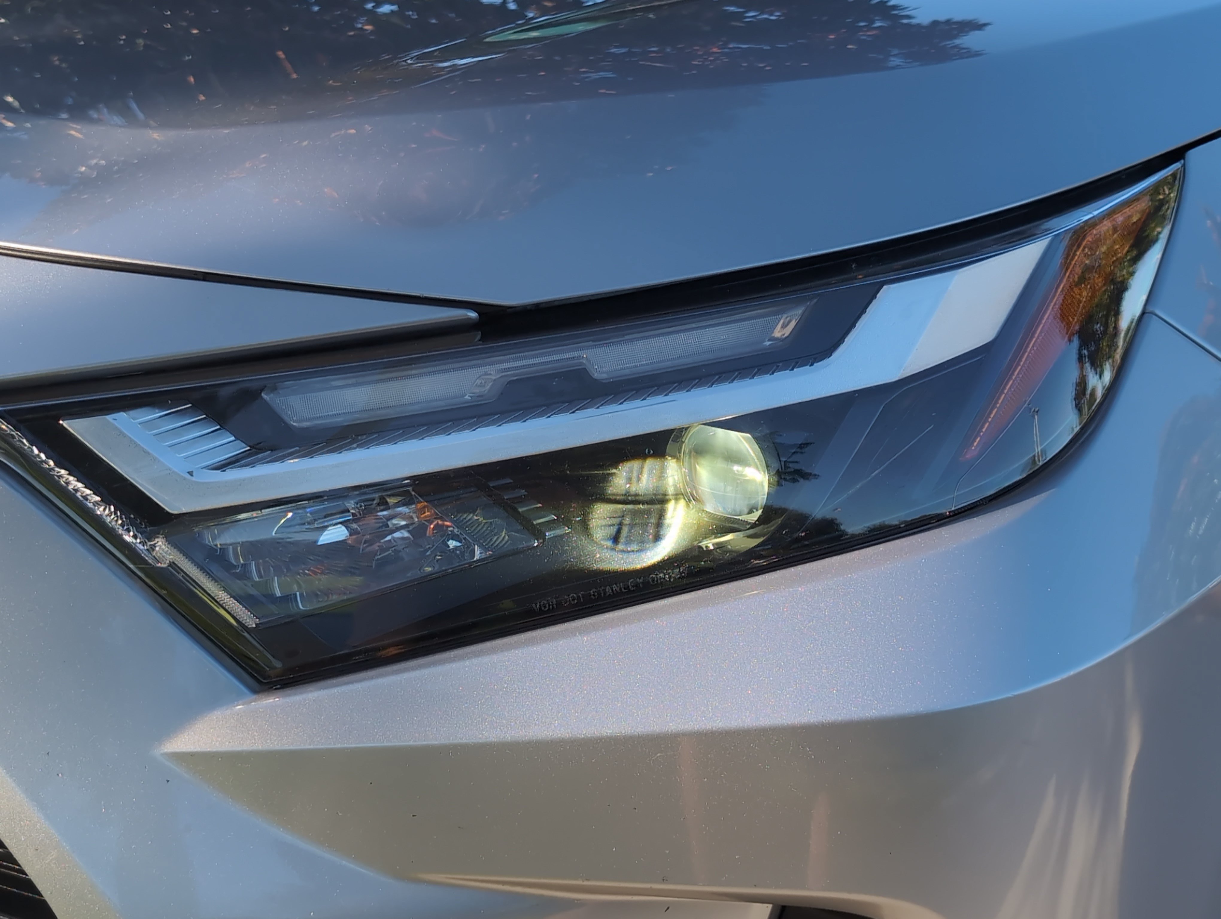 Certified 2022 Toyota RAV4 XLE Premium FWD image 6