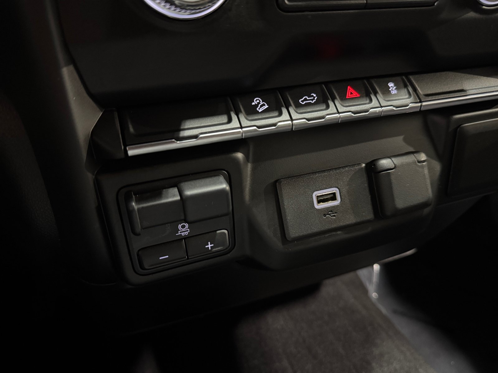 Used 2019 GMC Sierra 1500 4x4 Crew Cab w/ Convenience Package image 21