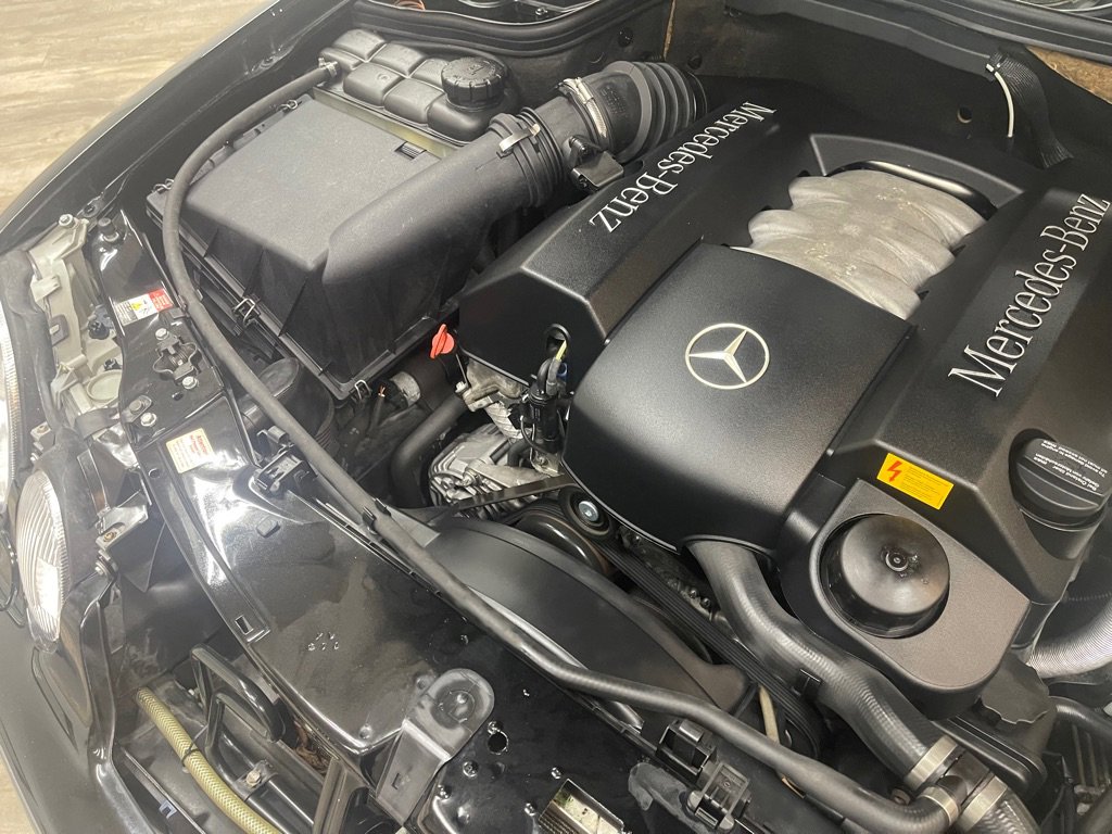 Used 1999 Mercedes-Benz CLK 320 Cabriolet image 36