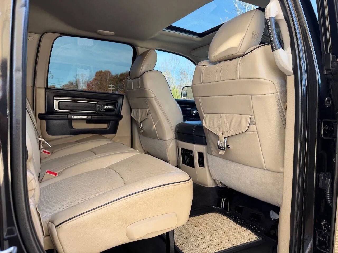 Used 2018 RAM 3500 Laramie Longhorn image 21