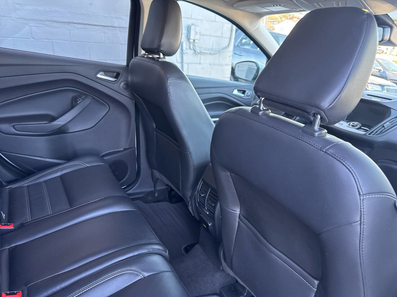 Used 2018 Ford Escape Titanium w/ Ford Safe & Smart Package image 24