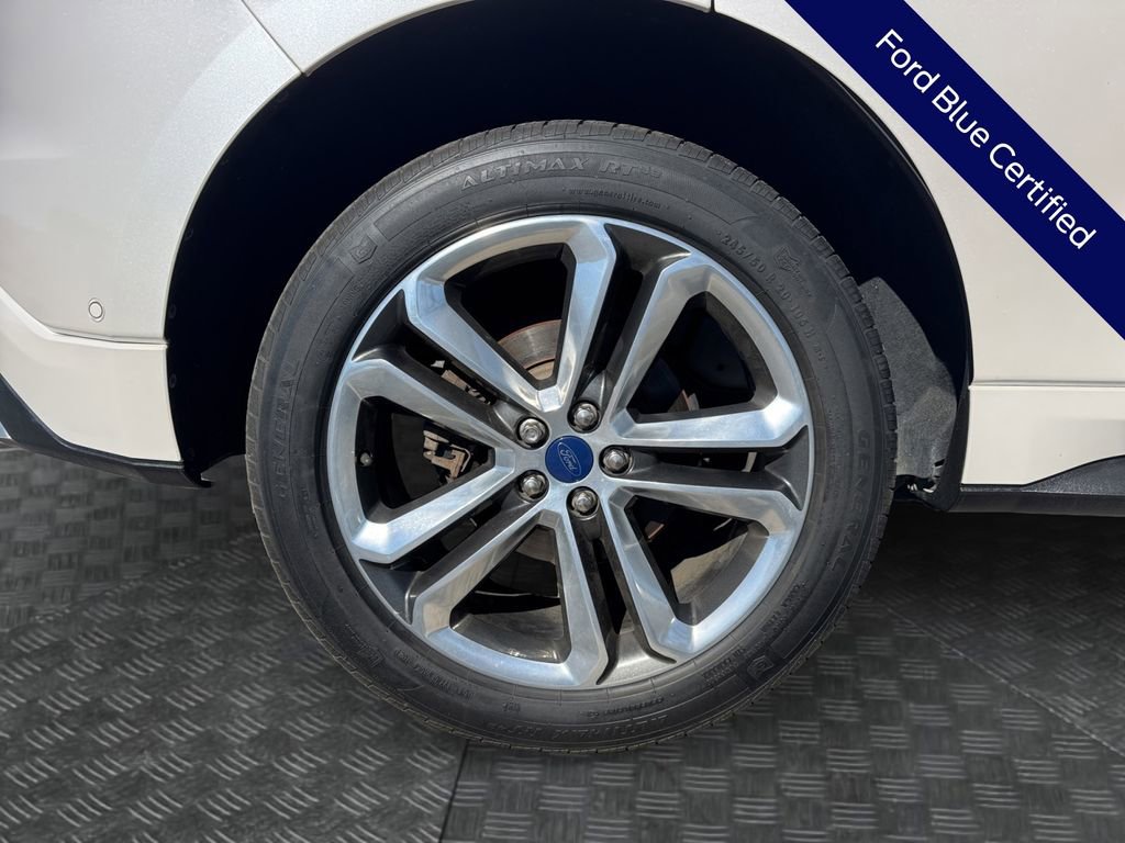 Certified 2018 Ford Edge Sport w/ Equipment Group 401A image 19