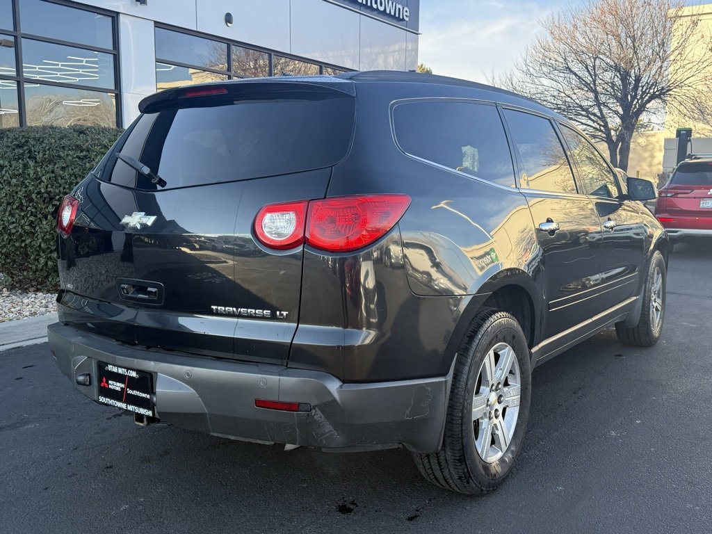 Used 2012 Chevrolet Traverse LT image 7