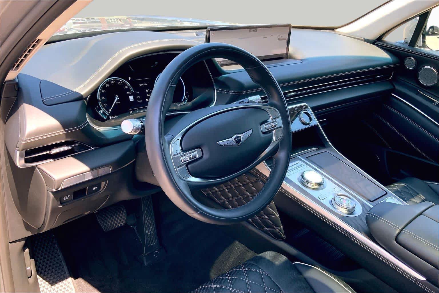 Used 2024 Genesis GV80 3.5T w/ Prestige Package AWD/4WD image 17
