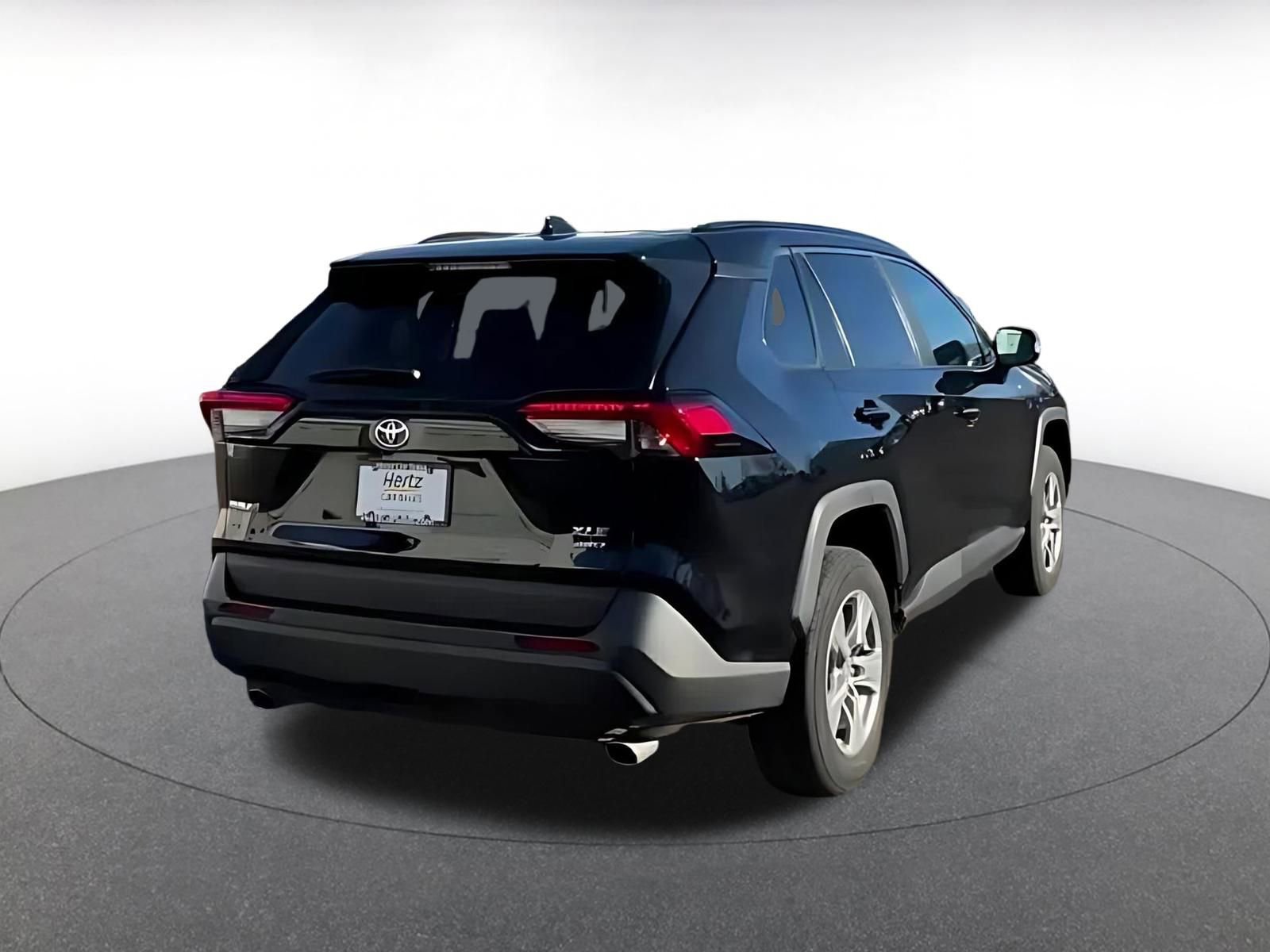 Used 2025 Toyota RAV4 XLE w/ Convenience Package image 12