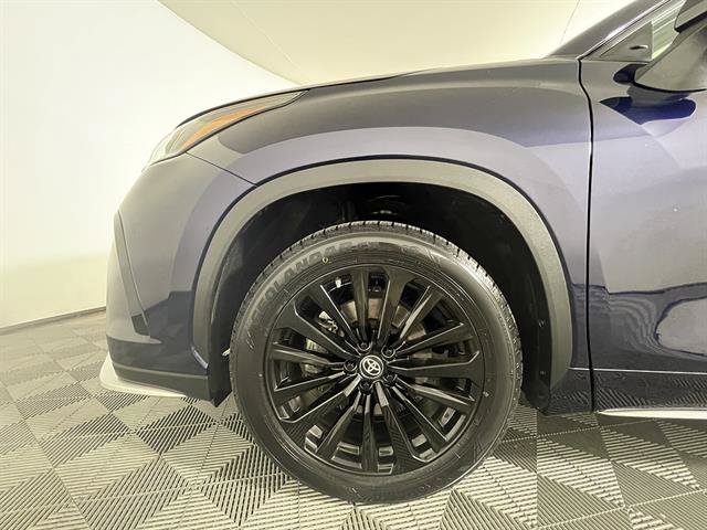 Used 2023 Toyota Highlander XSE AWD/4WD image 25