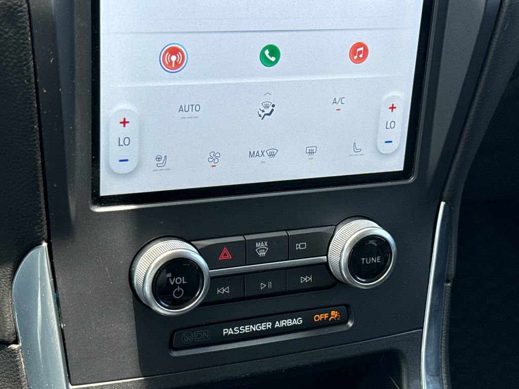 Used 2021 Ford Edge Titanium FWD image 21