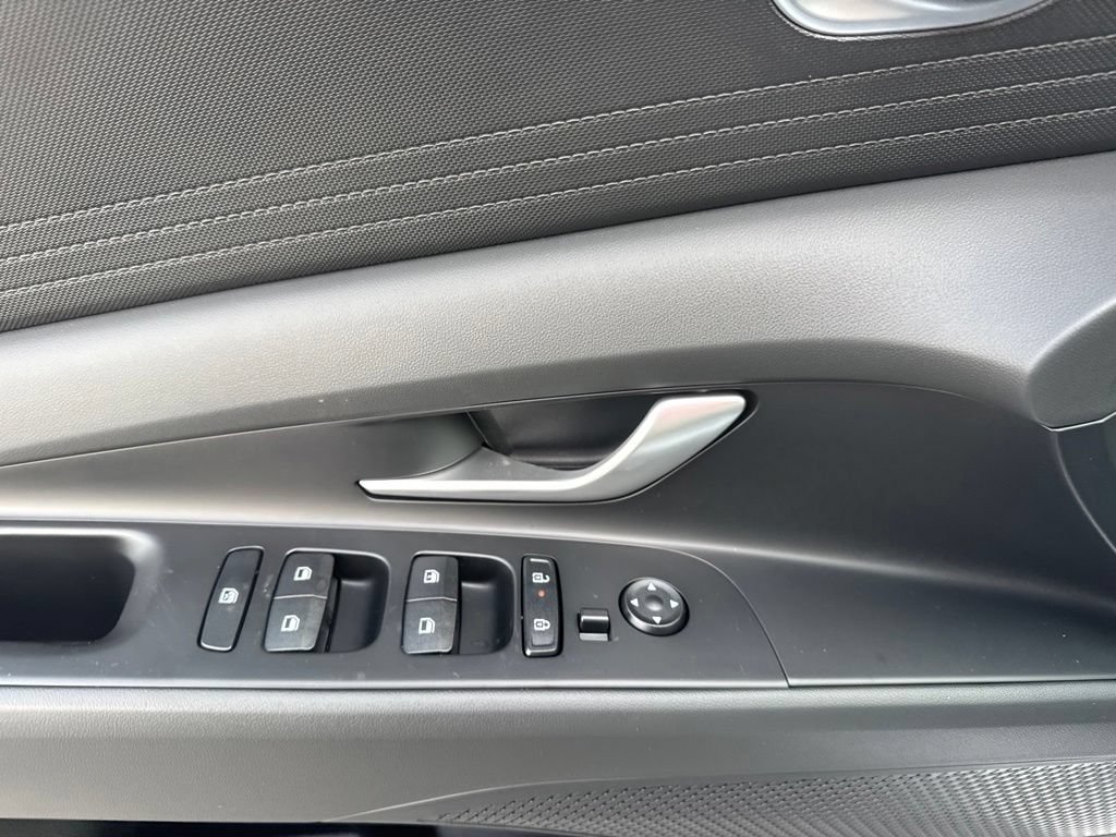 New 2026 Hyundai Elantra SE FWD image 8