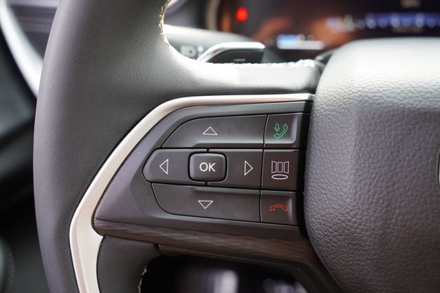 Certified 2024 Jeep Grand Cherokee L Laredo w/ Luxury Tech Group I AWD/4WD image 33
