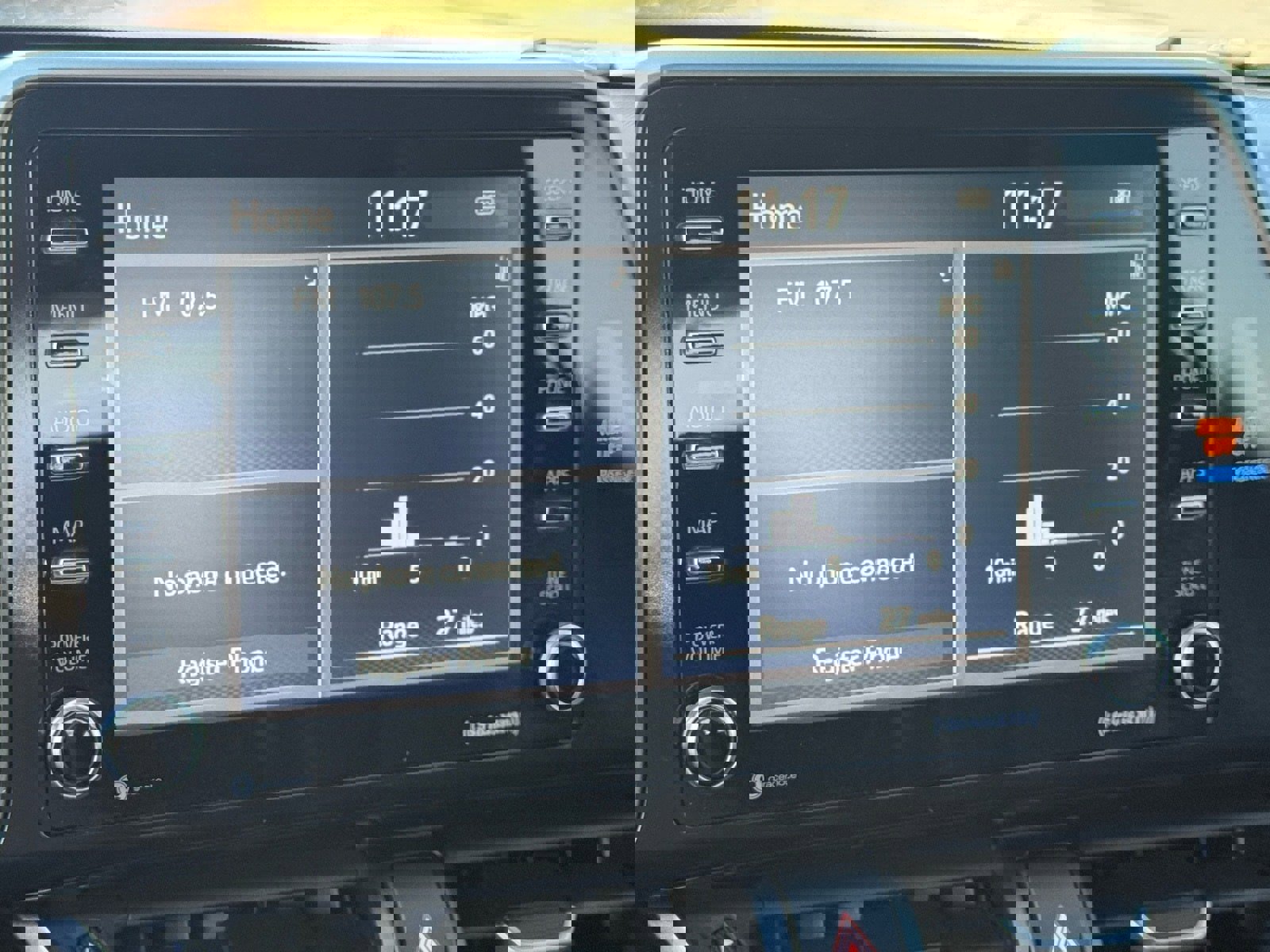 Used 2020 Toyota C-HR Limited image 21