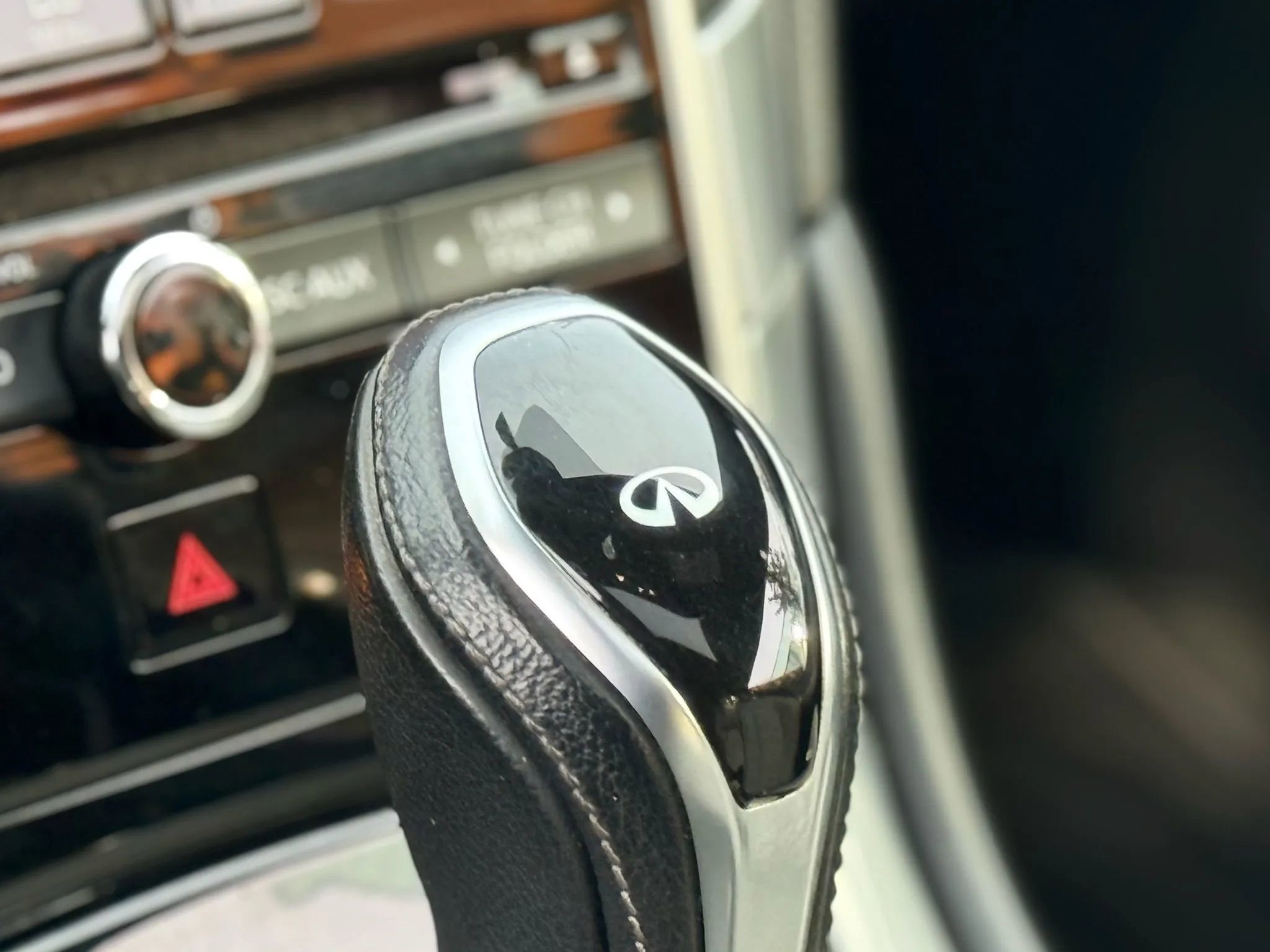 Used 2017 INFINITI Q60 3.0t w/ Cargo Package image 14