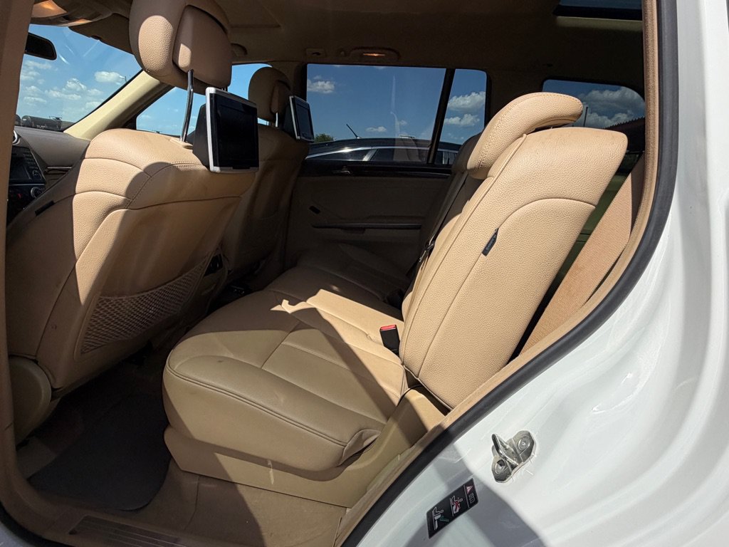 Used 2010 Mercedes-Benz GL 320 BlueTEC 4MATIC image 18
