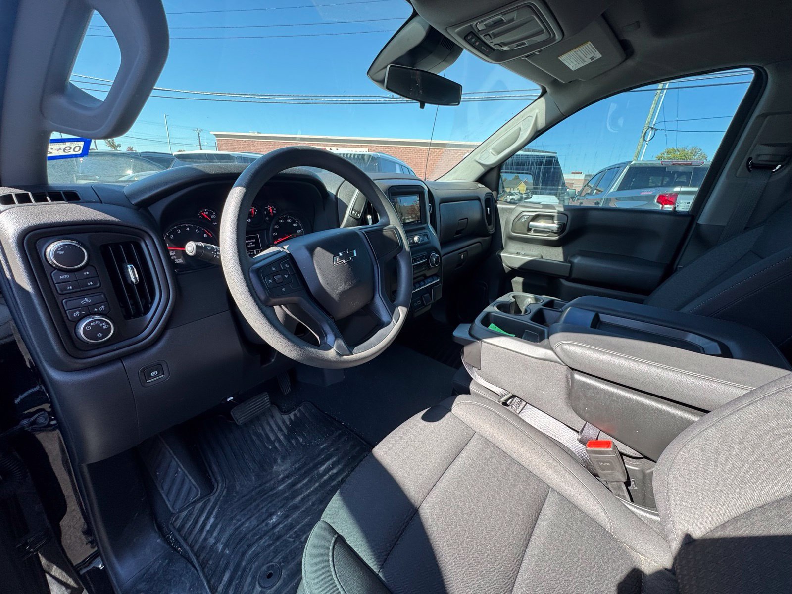 Used 2024 Chevrolet Silverado 1500 Custom Trail Boss w/ LPO, Dark Essentials Package AWD/4WD image 14