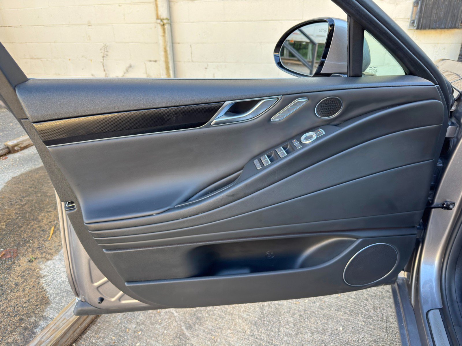 Used 2025 Genesis G80 2.5T AWD/4WD image 47