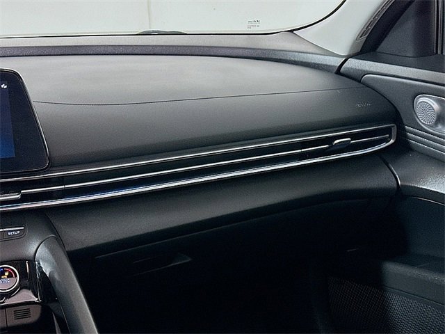 Used 2023 Hyundai Elantra Limited w/ Cargo Package image 26