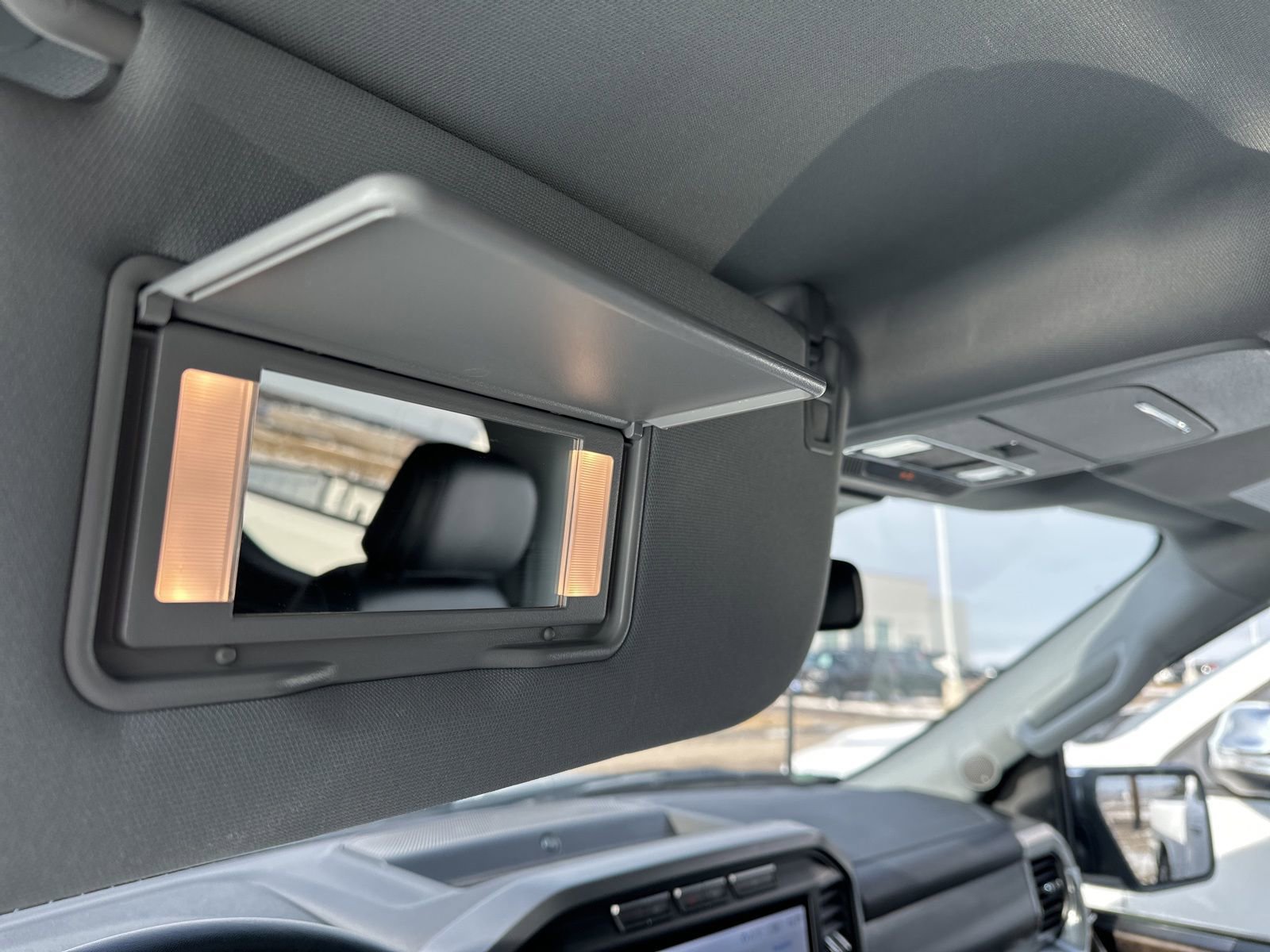 Used 2022 Ford F150 Lariat image 34