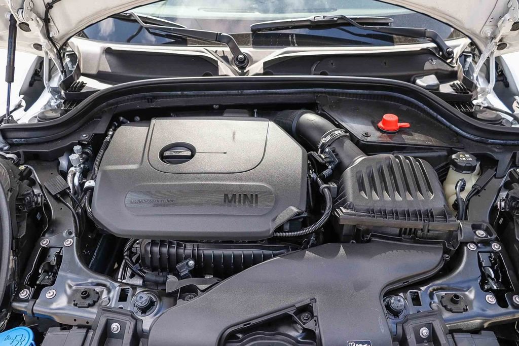 Used 2023 MINI Cooper 4-Door Hardtop FWD image 39