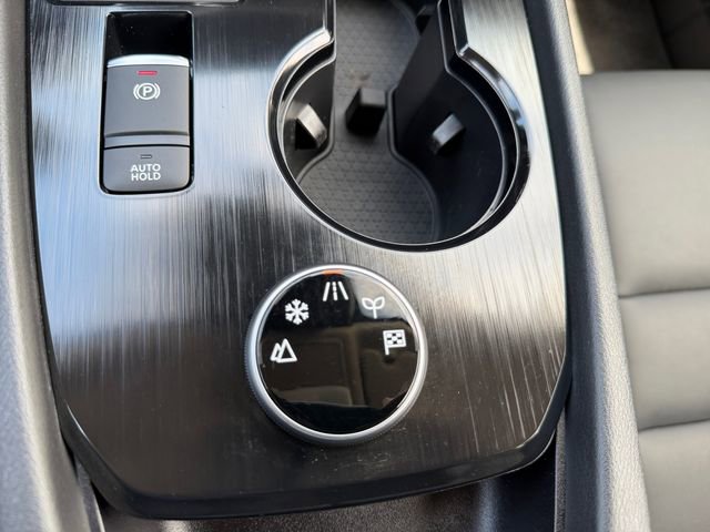 Used 2023 Nissan Rogue SV w/ SV Premium B Package image 27